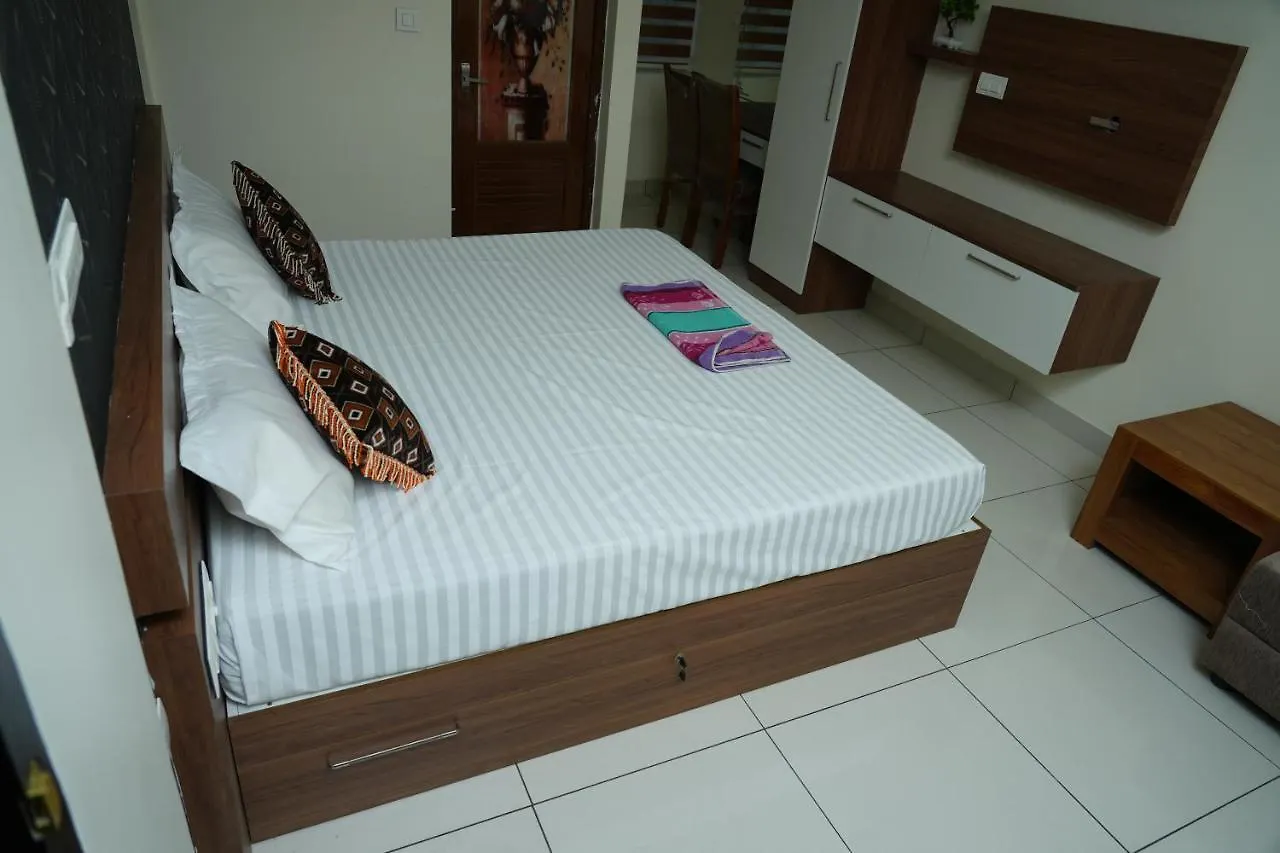 Gold And Pearl Residency Hotel Guruvayur