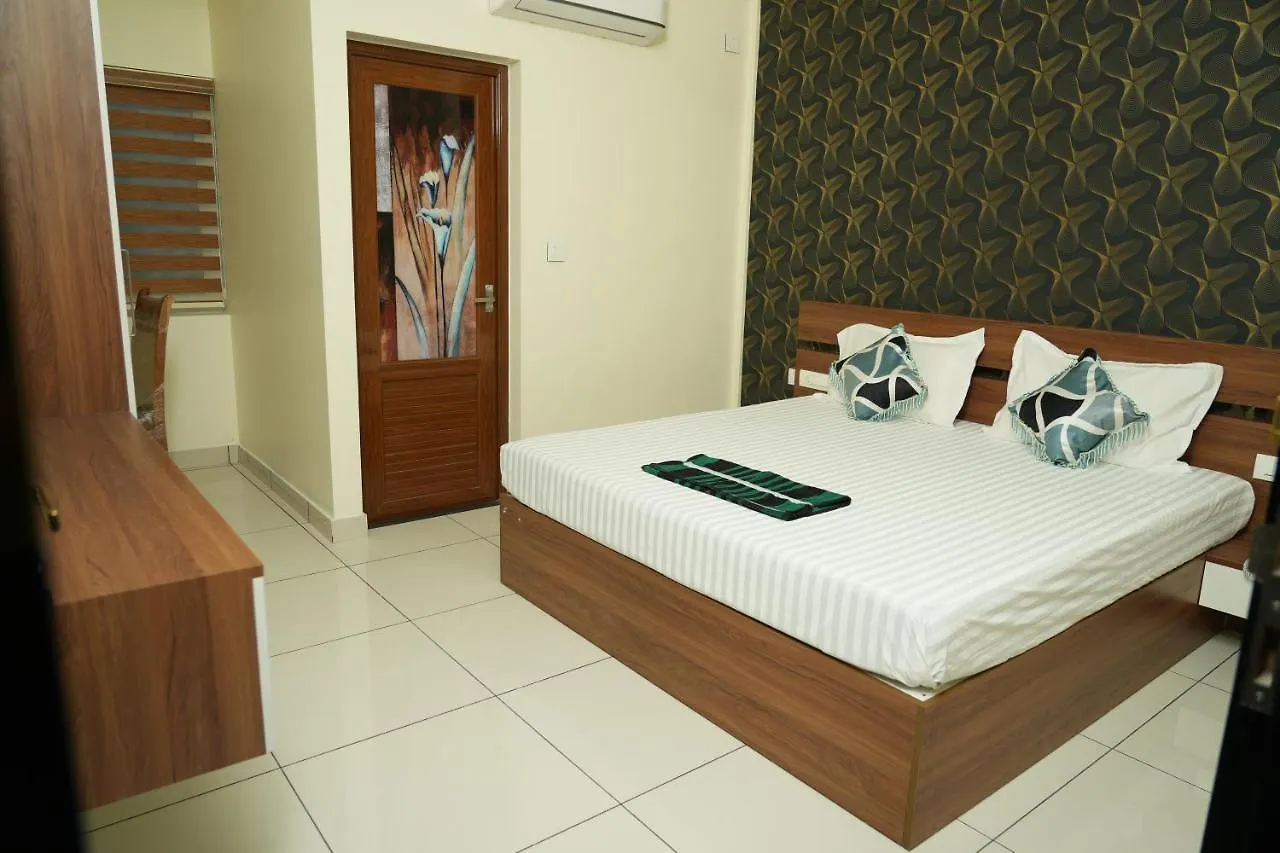 Gold And Pearl Residency Hotel Guruvayur